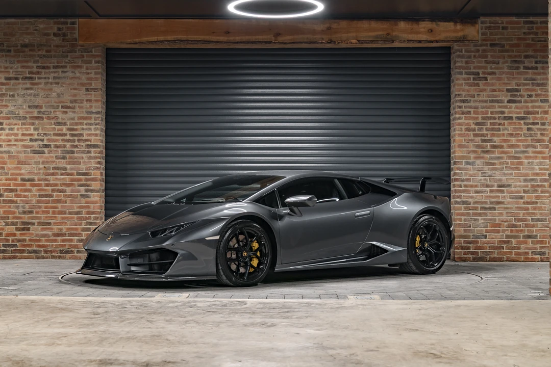 2018 Lamborghini Huracan LP580-2 - Image 9 of 31