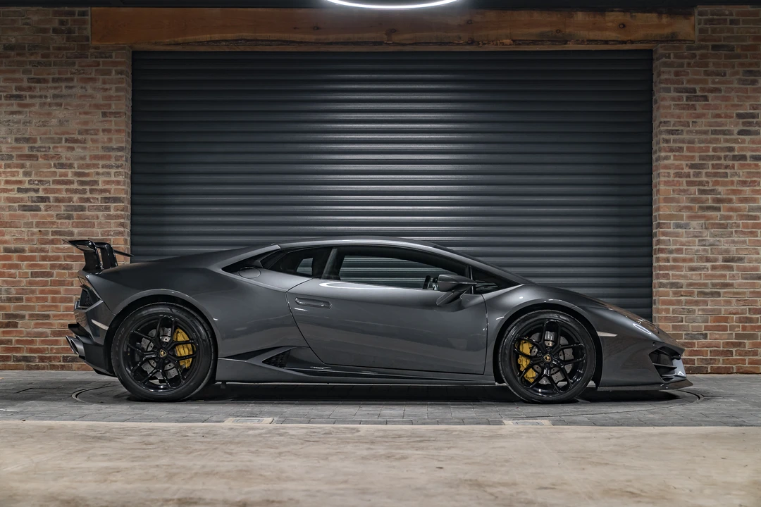 2018 Lamborghini Huracan LP580-2 - Image 18 of 31