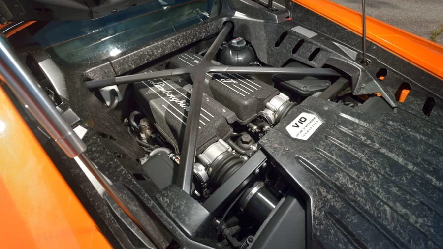 2018 Lamborghini Huracan LP580-2 - Image 6 of 23