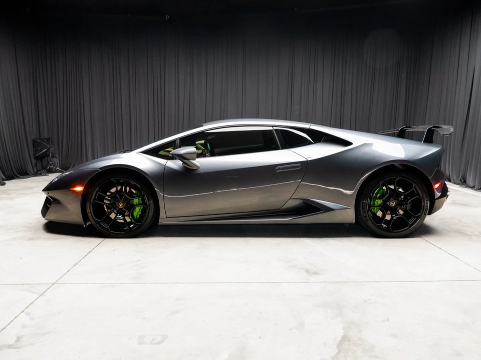 2018 Lamborghini Huracan LP580-2 - Image 11 of 12
