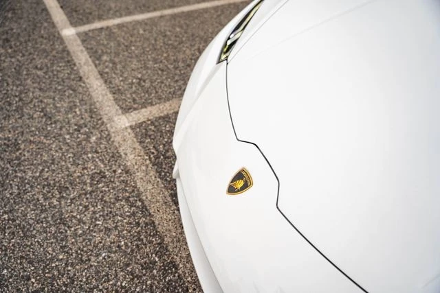 2018 Lamborghini Huracan LP580-2 - Image 7 of 31