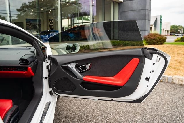 2018 Lamborghini Huracan LP580-2 - Image 29 of 31