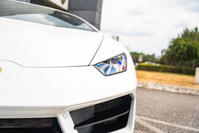 2018 Lamborghini Huracan LP580-2 - Image 9 of 31