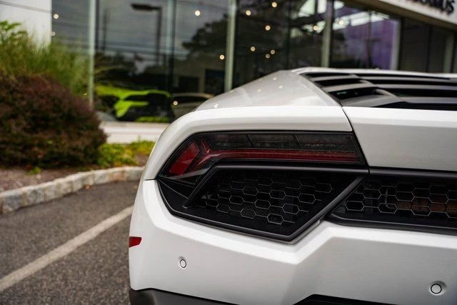 2018 Lamborghini Huracan LP580-2 - Image 20 of 21