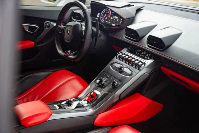2018 Lamborghini Huracan LP580-2 - Image 27 of 31