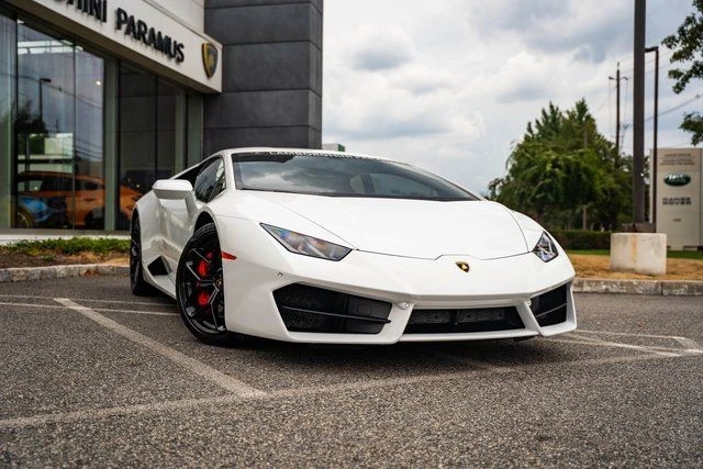 2018 Lamborghini Huracan LP580-2 - Image 2 of 21