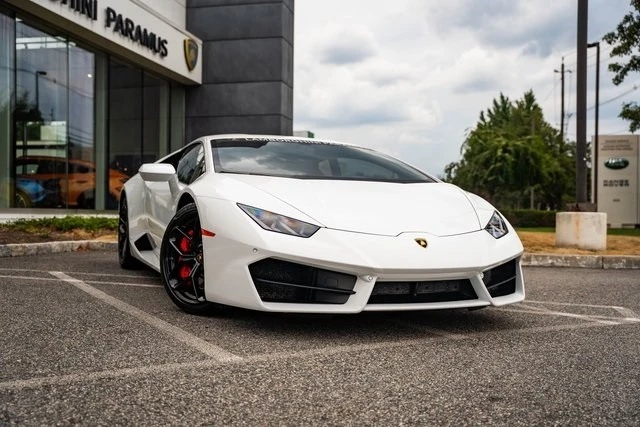 2018 Lamborghini Huracan LP580-2 - Image 2 of 12