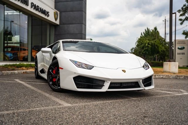 2018 Lamborghini Huracan LP580-2 - Image 2 of 31