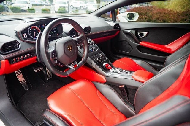 2018 Lamborghini Huracan LP580-2 - Image 27 of 31