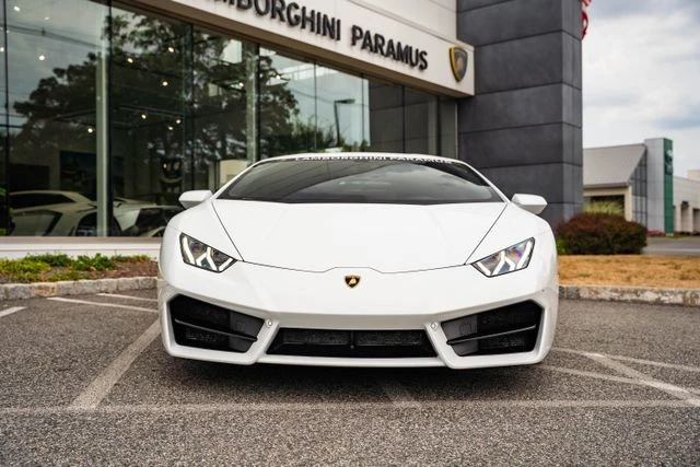 2018 Lamborghini Huracan LP580-2 - Image 3 of 31