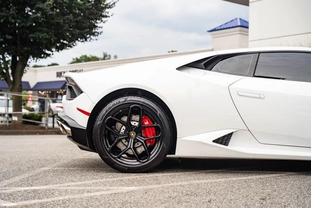 2018 Lamborghini Huracan LP580-2 - Image 17 of 31