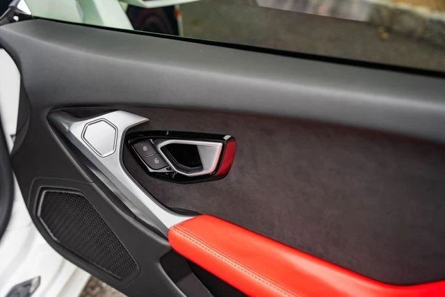 2018 Lamborghini Huracan LP580-2 - Image 30 of 31