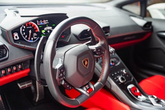 2018 Lamborghini Huracan LP580-2 - Image 29 of 31