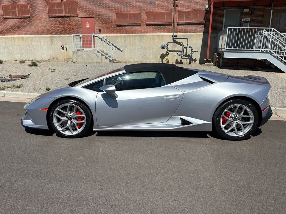 2018 Lamborghini Huracan LP580-2 - Image 2 of 31