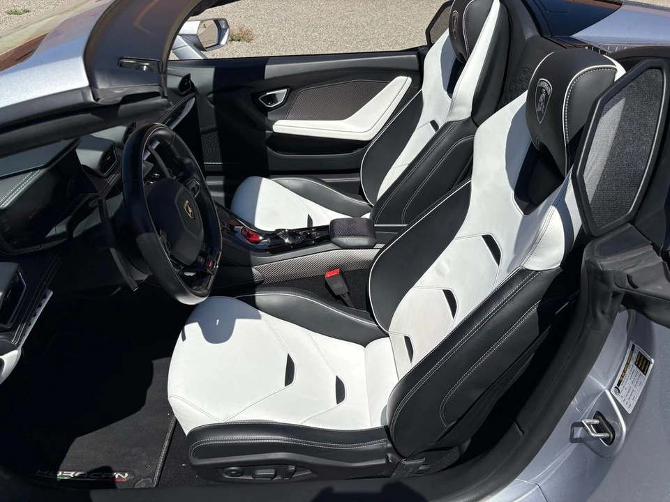 2018 Lamborghini Huracan LP580-2 - Image 8 of 31