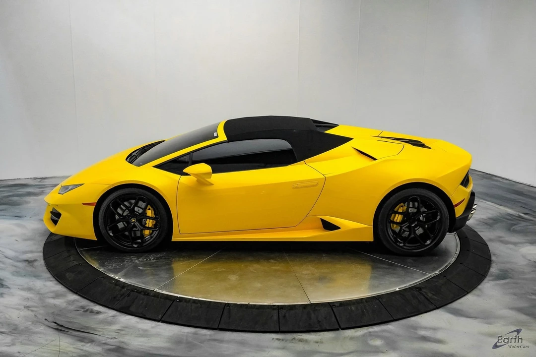 2018 Lamborghini Huracan LP580-2 - Image 11 of 12