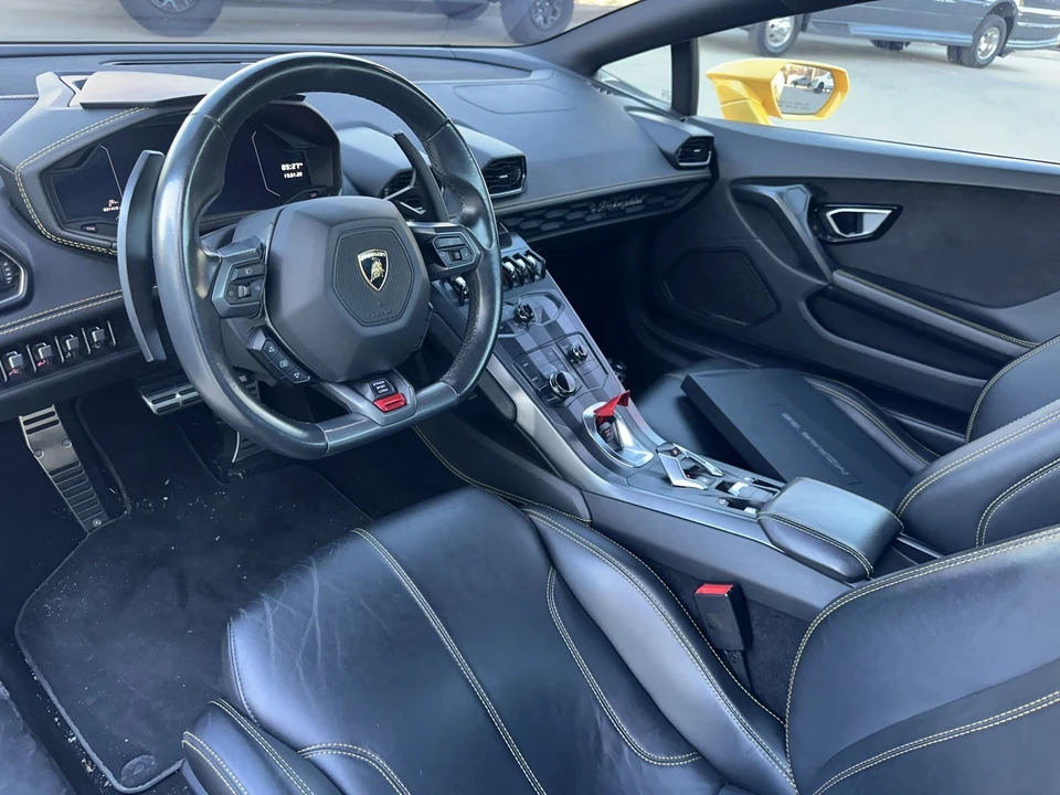 2018 Lamborghini Huracan LP580-2 - Image 5 of 8