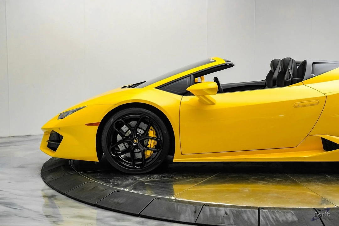 2018 Lamborghini Huracan LP580-2 - Image 12 of 12