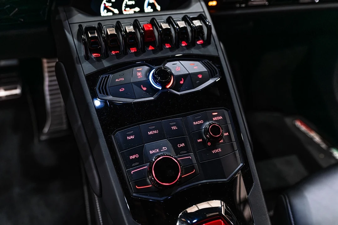 2018 Lamborghini Huracan LP580-2 - Image 17 of 21