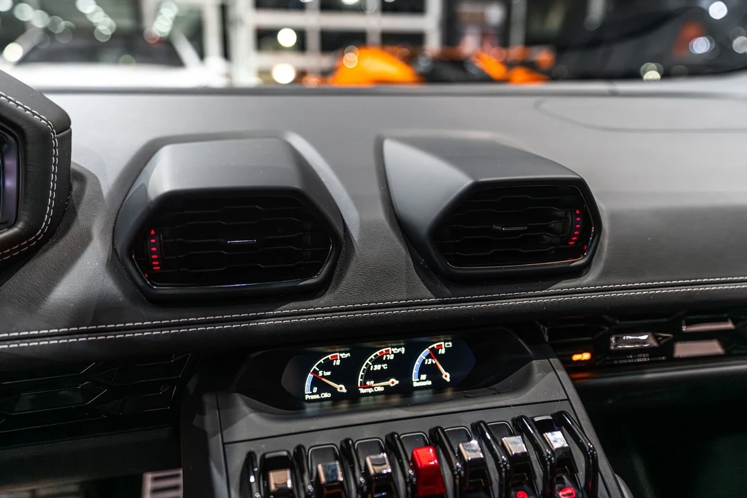 2018 Lamborghini Huracan LP580-2 - Image 14 of 21