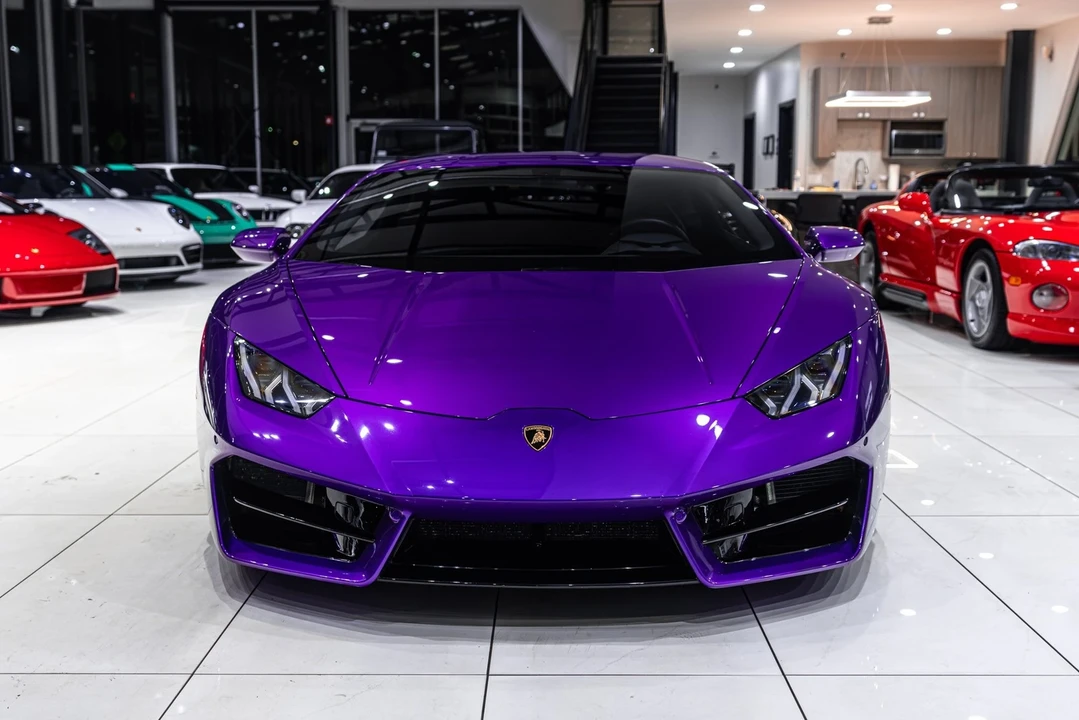 2018 Lamborghini Huracan LP580-2 - Image 6 of 12
