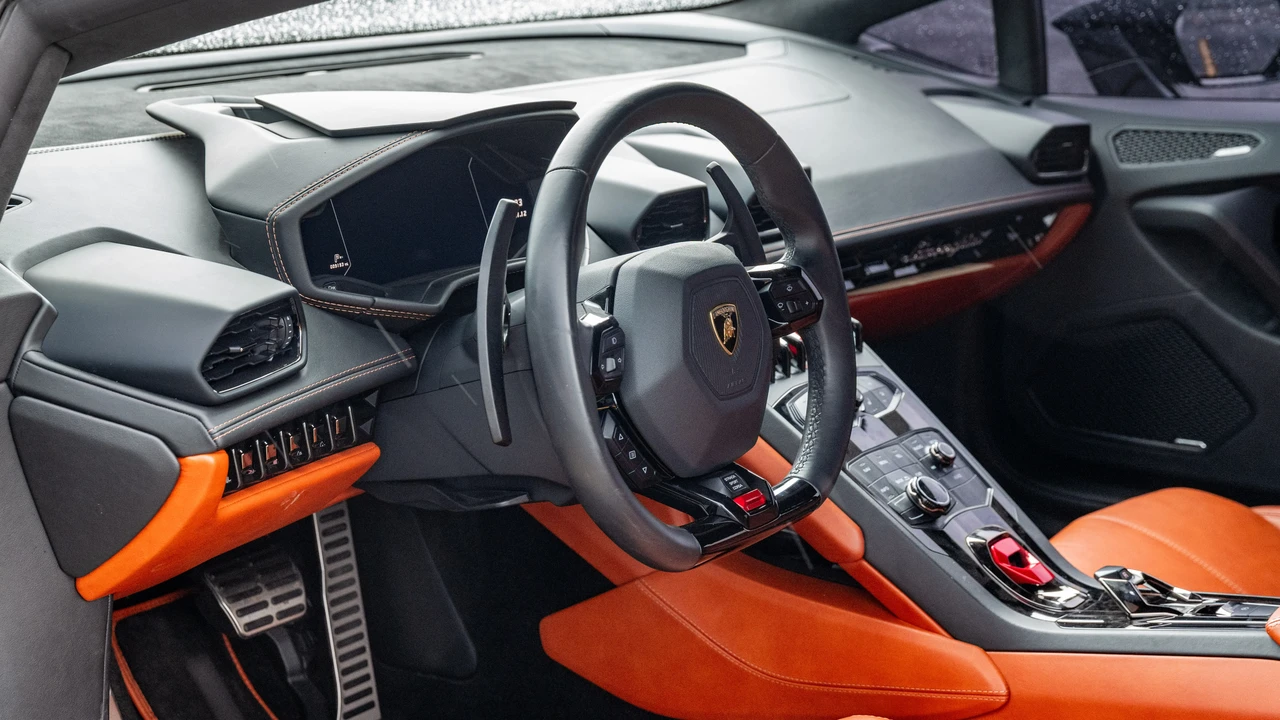 2018 Lamborghini Huracan LP610-4 - Image 29 of 31