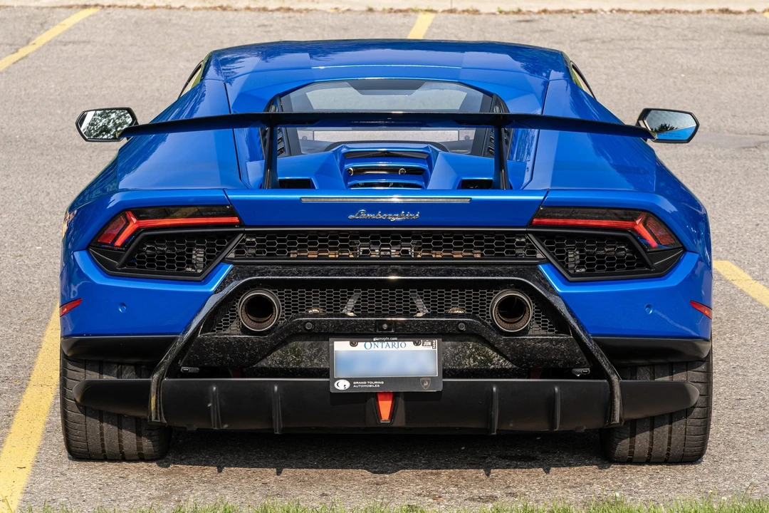 2018 Lamborghini Huracan LP640-4 Performante - Image 11 of 31