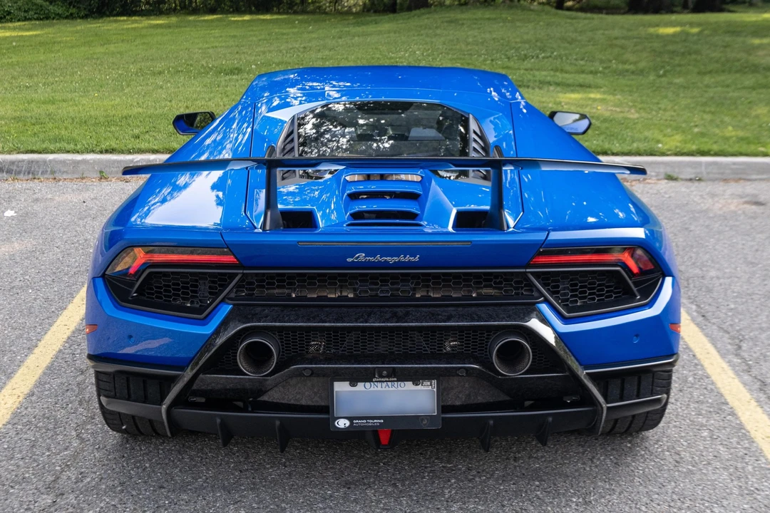 2018 Lamborghini Huracan LP640-4 Performante - Image 9 of 31