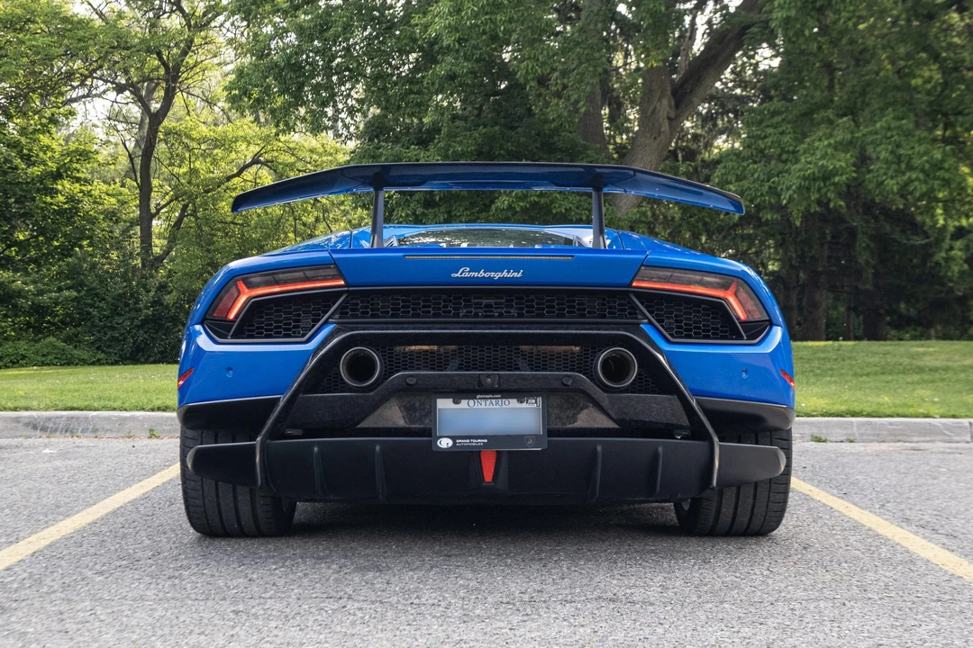 2018 Lamborghini Huracan LP640-4 Performante - Image 12 of 31