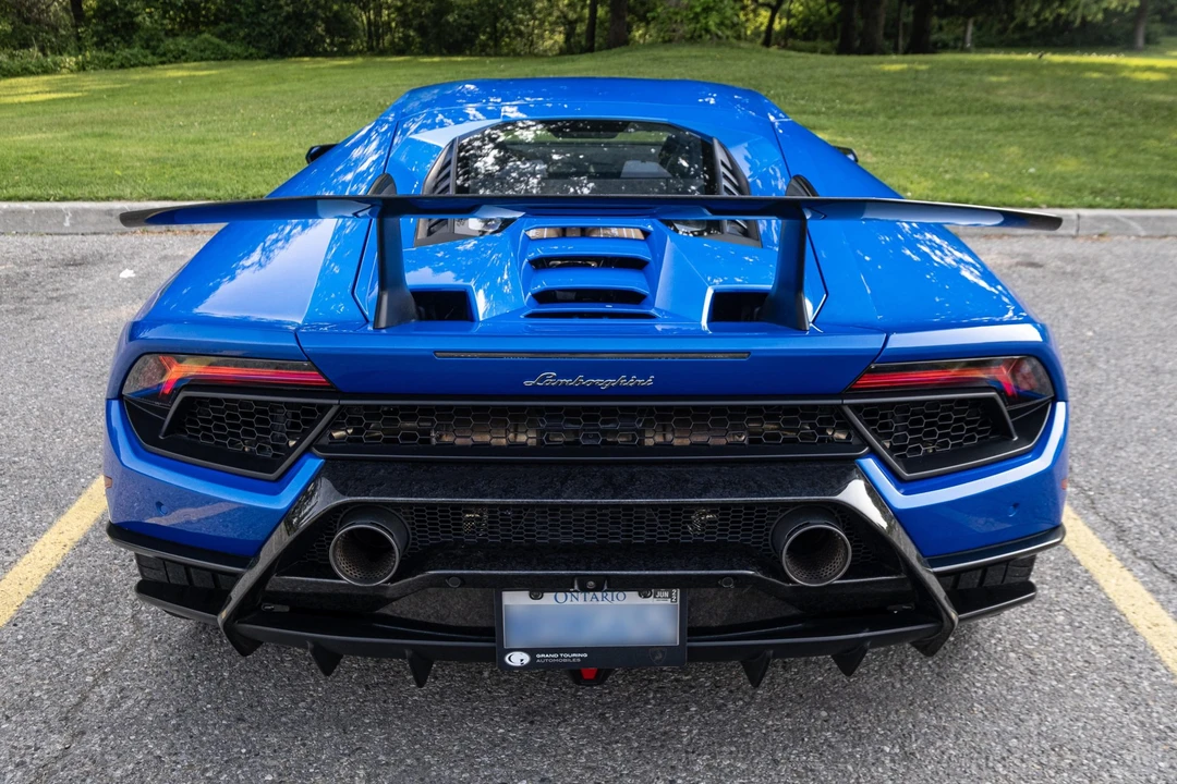 2018 Lamborghini Huracan LP640-4 Performante - Image 10 of 31