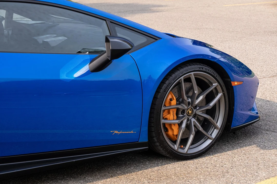 2018 Lamborghini Huracan LP640-4 Performante - Image 21 of 31