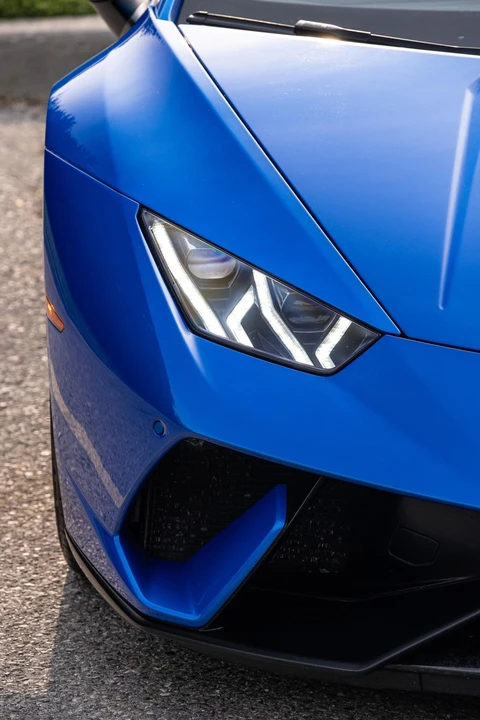 2018 Lamborghini Huracan LP640-4 Performante - Image 17 of 31