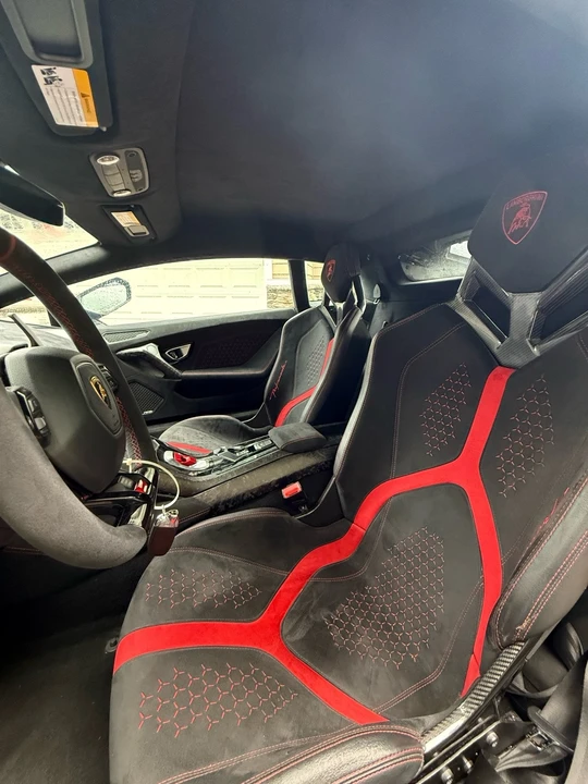 2018 Lamborghini Huracan LP640-4 Performante - Image 11 of 11