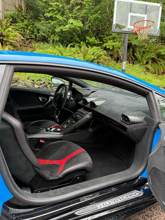 2018 Lamborghini Huracan LP640-4 Performante - Image 9 of 11