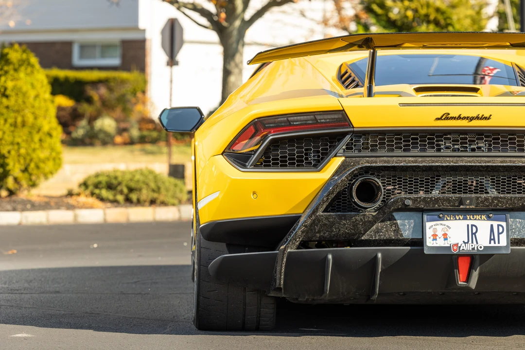 2018 Lamborghini Huracan LP640-4 Performante - Image 25 of 31