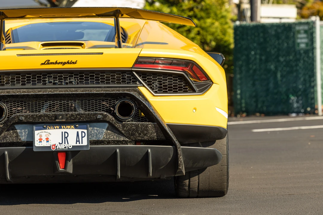 2018 Lamborghini Huracan LP640-4 Performante - Image 28 of 31