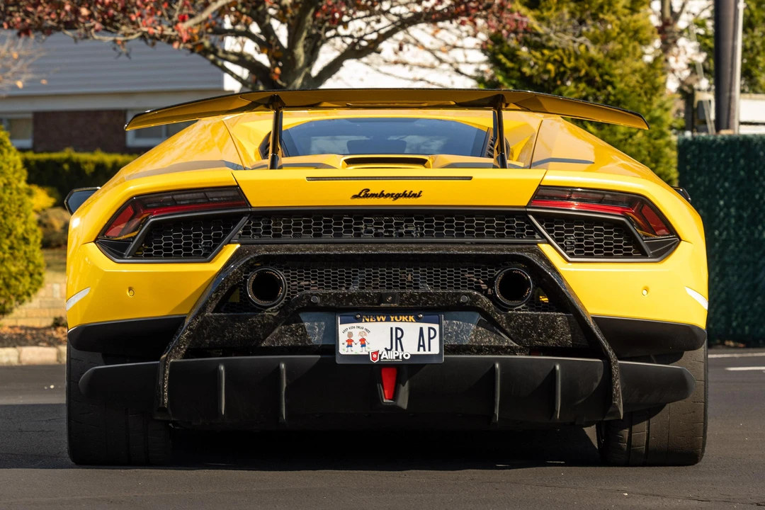 2018 Lamborghini Huracan LP640-4 Performante - Image 5 of 31