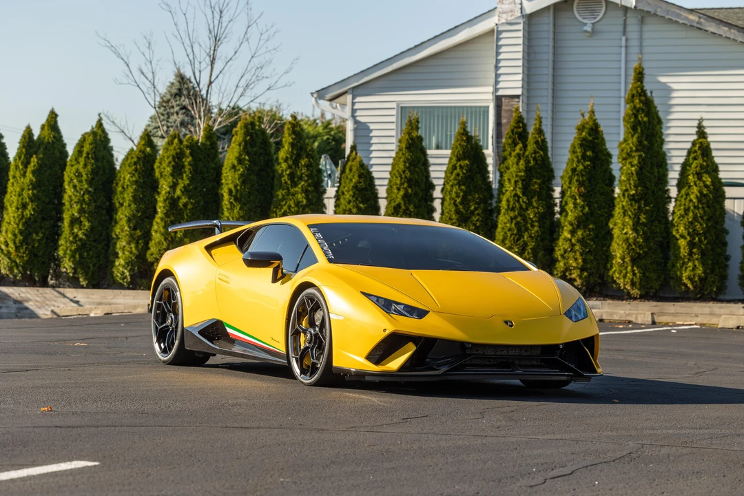 2018 Lamborghini Huracan LP640-4 Performante - Image 14 of 31