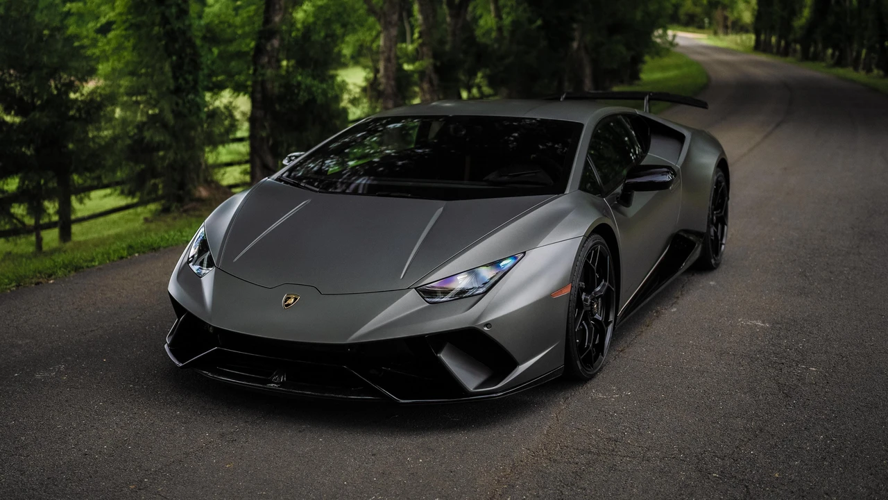 2018 Lamborghini Huracan LP640-4 Performante - Image 9 of 31