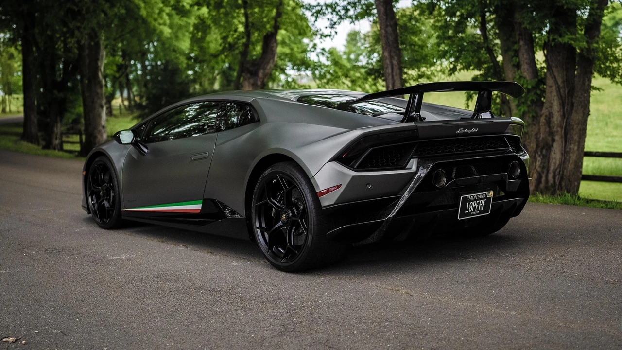 2018 Lamborghini Huracan LP640-4 Performante - Image 26 of 31
