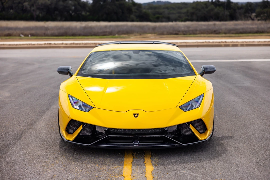 2018 Lamborghini Huracan LP640-4 Performante - Image 8 of 31