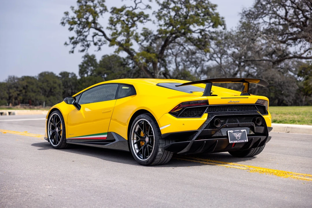 2018 Lamborghini Huracan LP640-4 Performante - Image 20 of 31