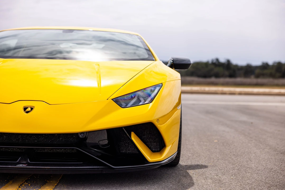 2018 Lamborghini Huracan LP640-4 Performante - Image 27 of 31