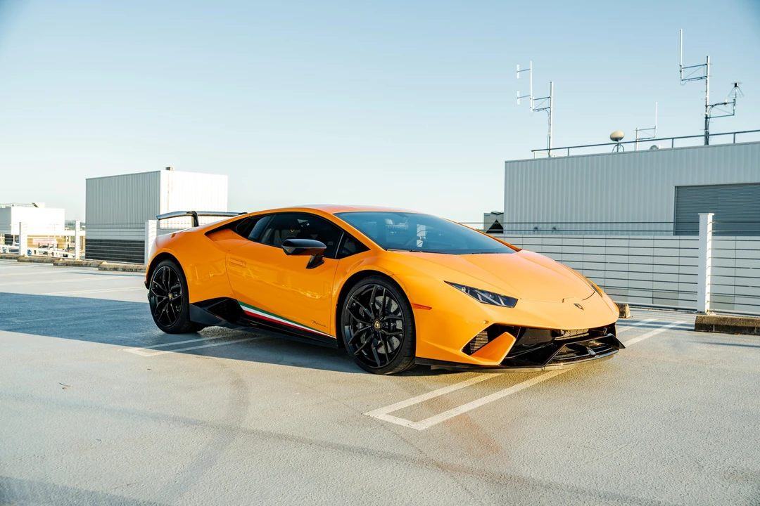 2018 Lamborghini Huracan LP640-4 Performante - Image 25 of 31