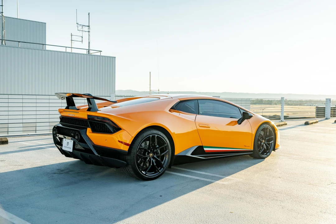 2018 Lamborghini Huracan LP640-4 Performante - Image 20 of 31