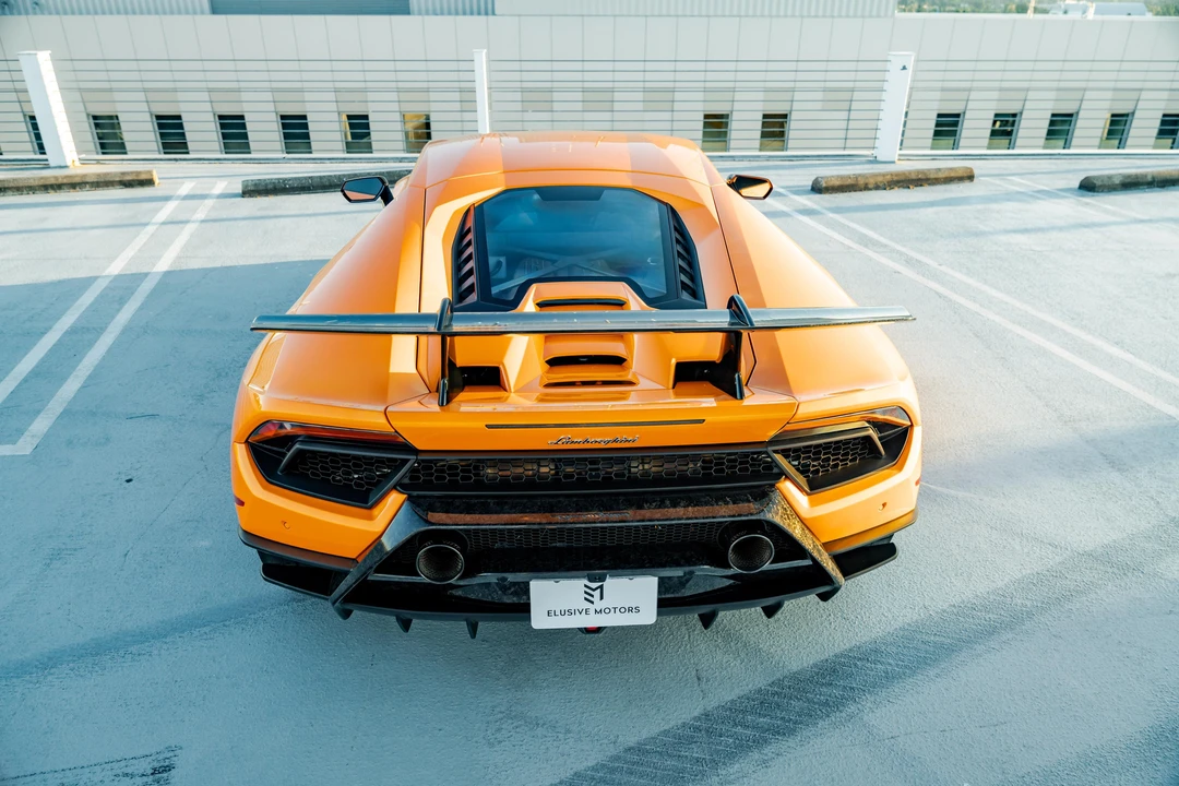 2018 Lamborghini Huracan LP640-4 Performante - Image 15 of 31