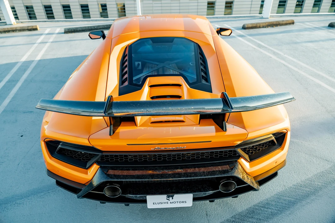 2018 Lamborghini Huracan LP640-4 Performante - Image 16 of 31