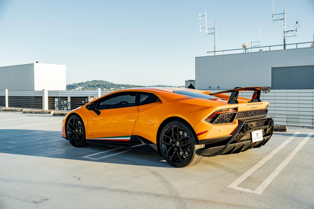 2018 Lamborghini Huracan LP640-4 Performante - Image 13 of 31
