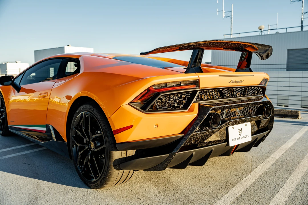 2018 Lamborghini Huracan LP640-4 Performante - Image 14 of 31