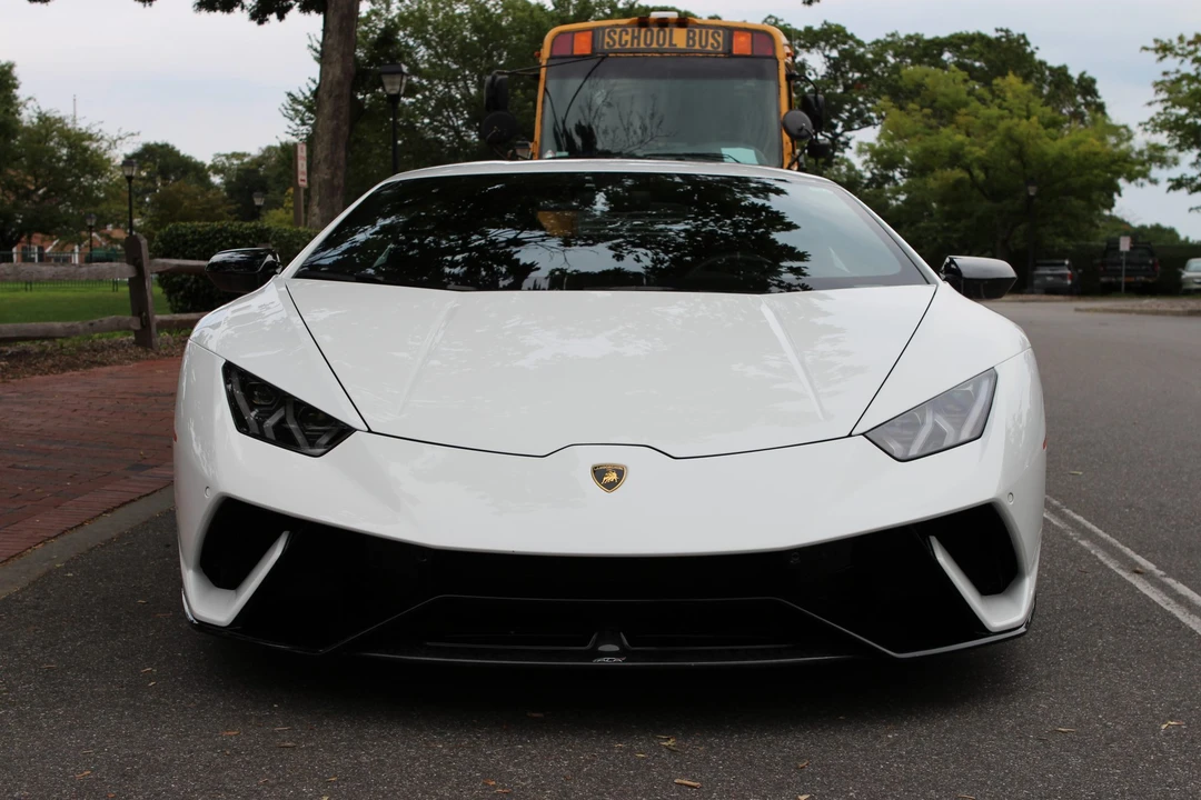 2018 Lamborghini Huracan LP640-4 Performante - Image 3 of 31